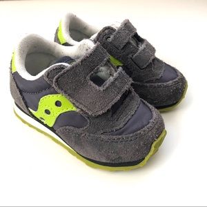 Saucony leather Baby shoes green and grey size 4